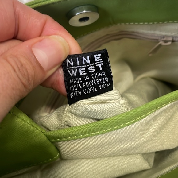 🎉HP🎉 Vintage Nine West Purse - Picture 7 of 13